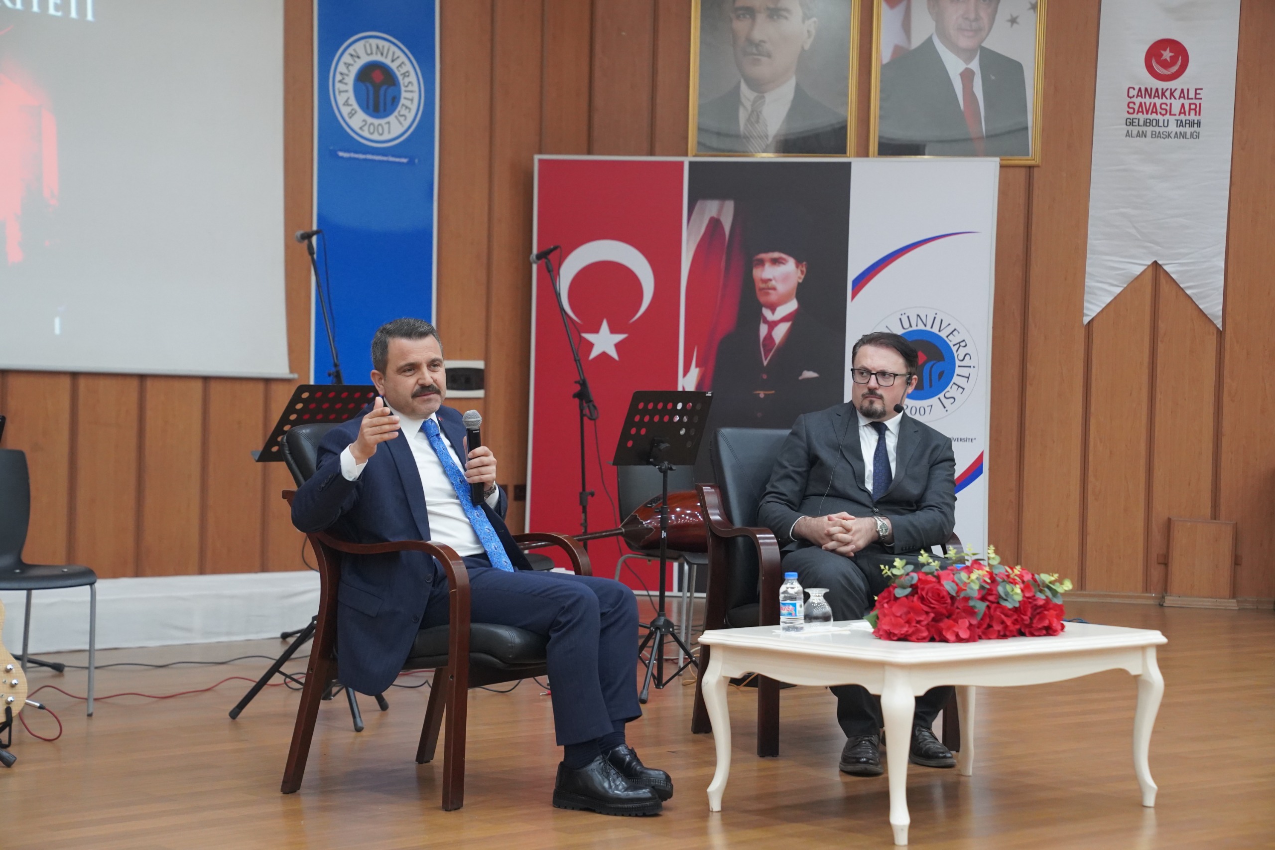 BATMAN ÜNIVERSİTESİNDE ÇANAKKALE KONUŞULDU